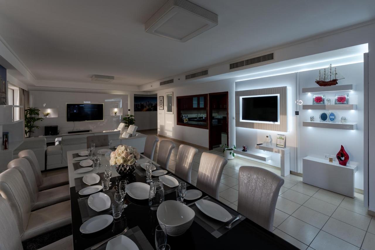 Jbr Penthouse With Terrace Pool Apartment Dubai Exterior foto