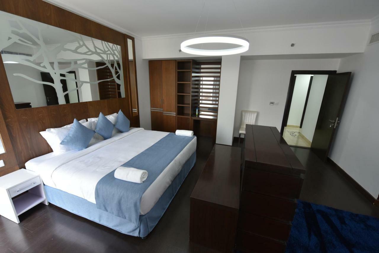 Jbr Penthouse With Terrace Pool Apartment Dubai Exterior foto